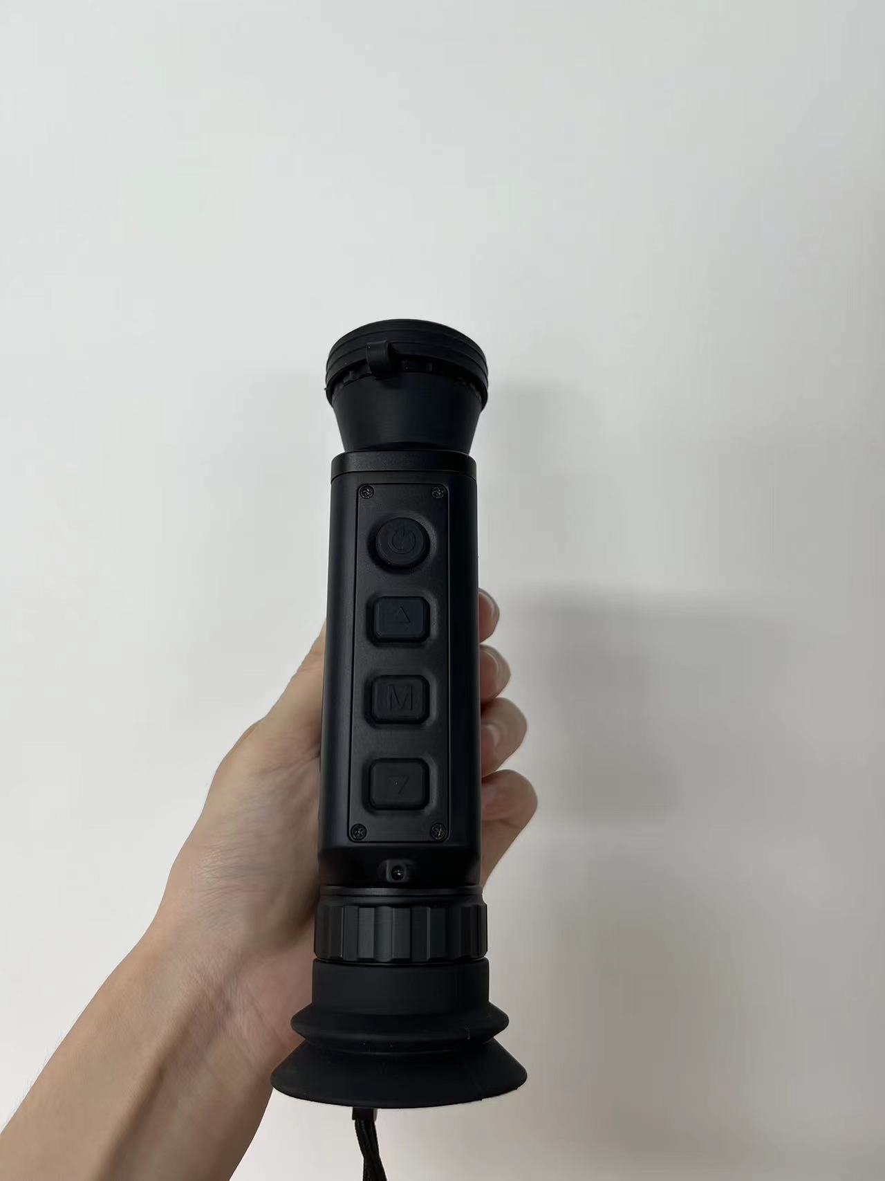 نطاقات الرؤية الليلية للتصوير  - مراجعة Thermal Night Vision Monocular وسعره